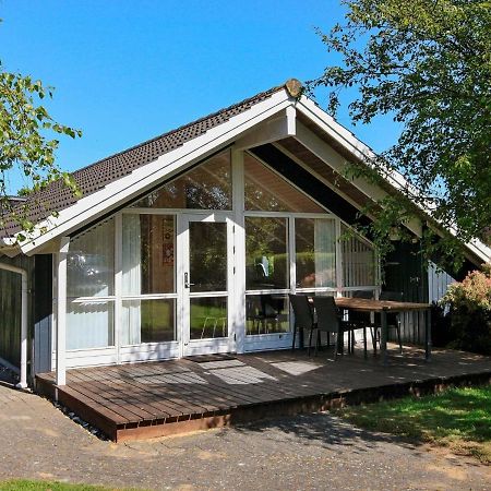 5 Person Holiday Home In Esbjerg V Номер фото