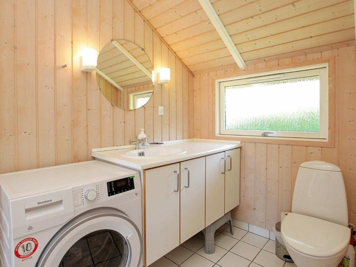 5 Person Holiday Home In Esbjerg V Экстерьер фото