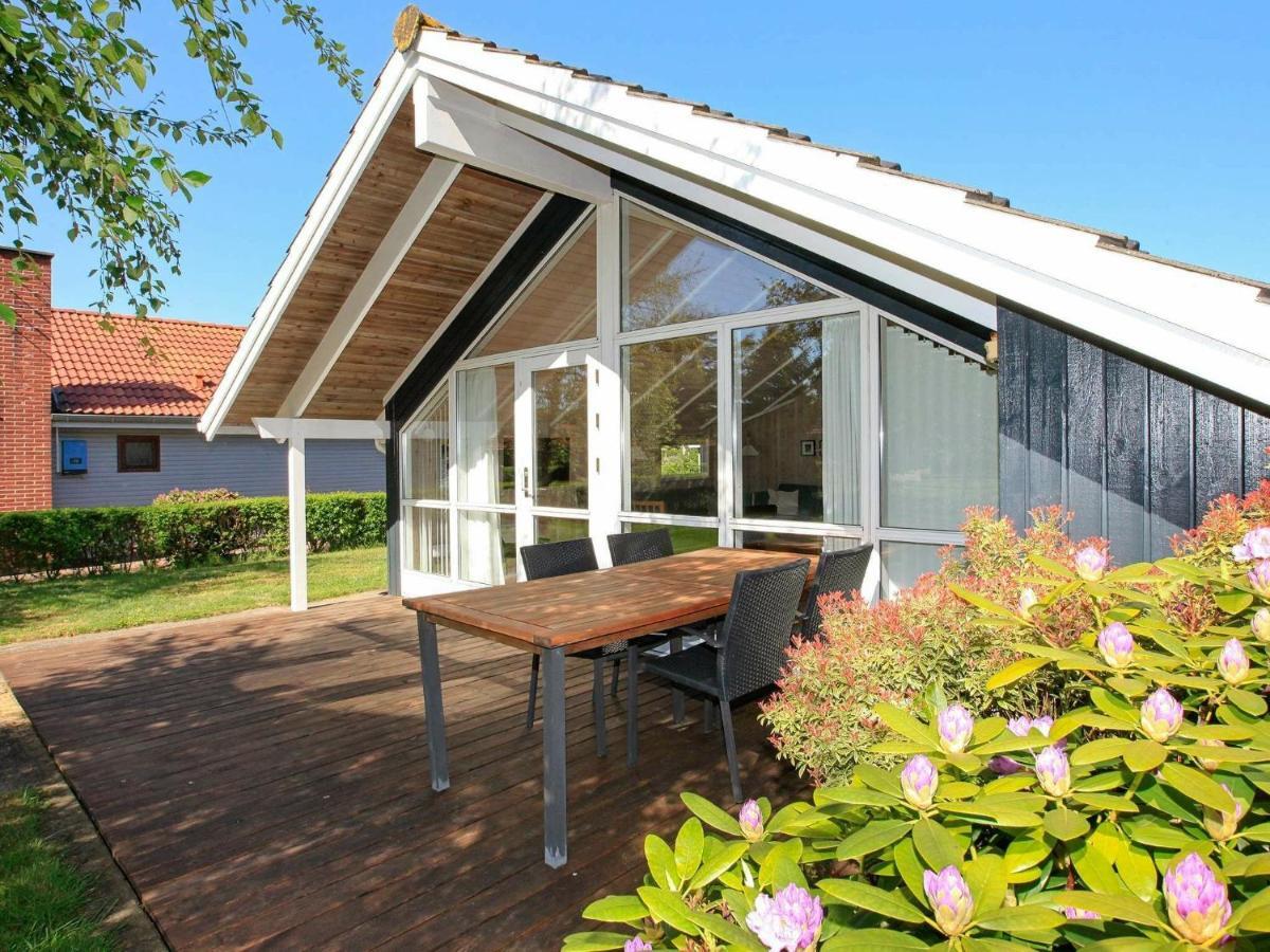 5 Person Holiday Home In Esbjerg V Экстерьер фото